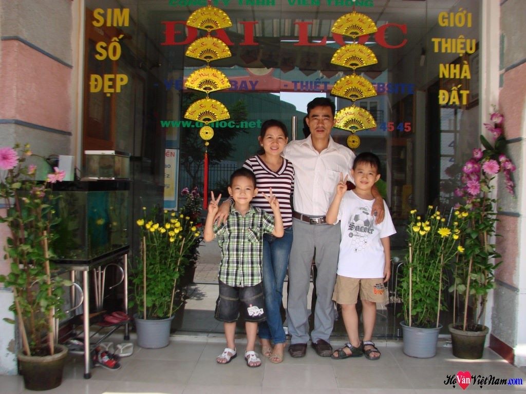 Gia đình Văn Qúy Minh Tuấn xuân Qúy Tỵ 2013 (mồng 1)